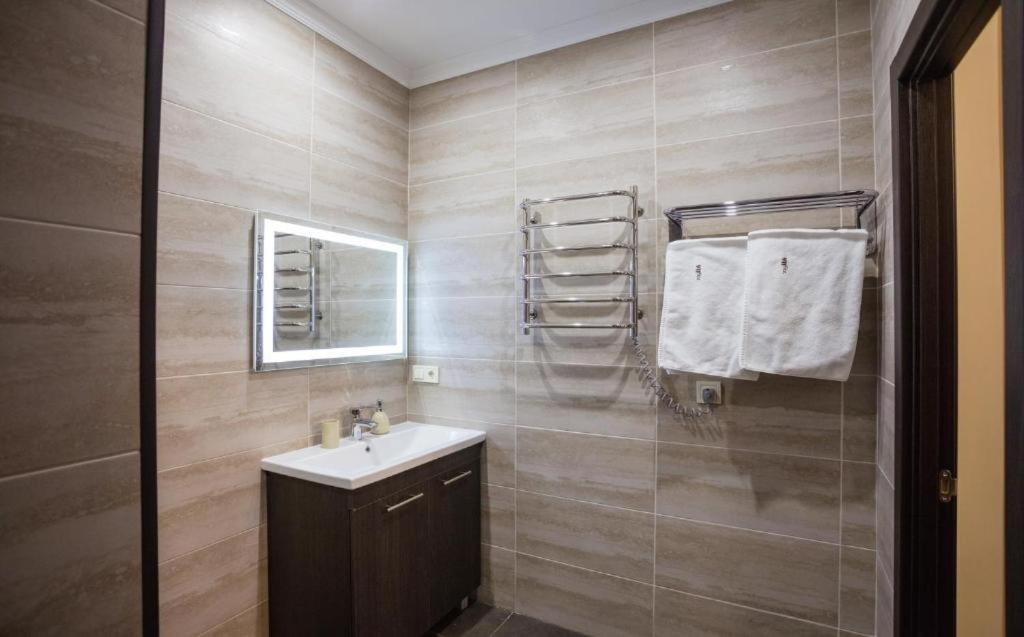 Khreshchatyk Apart Hotel 911 Киев Экстерьер фото